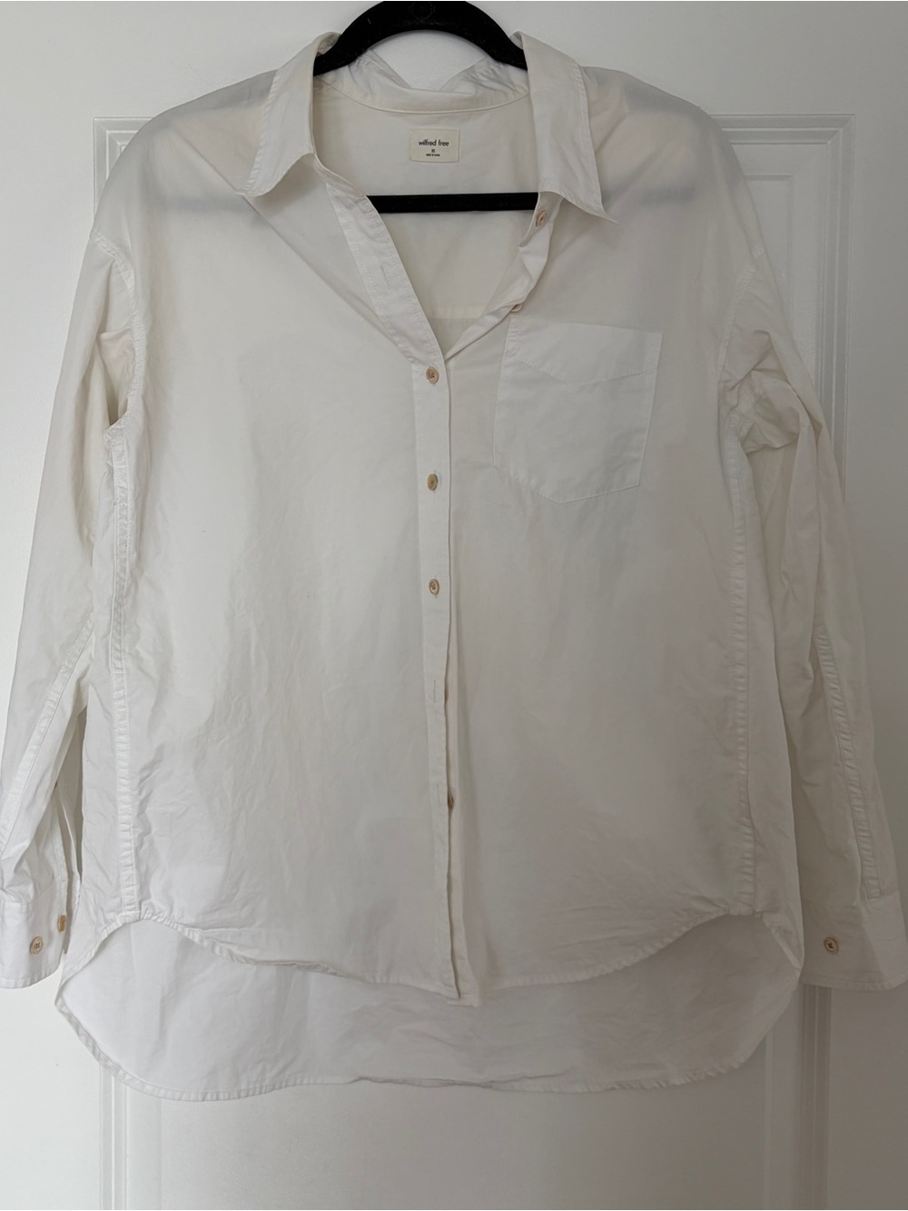 Aritzia Off-White Relaxed Button-Down Shirt